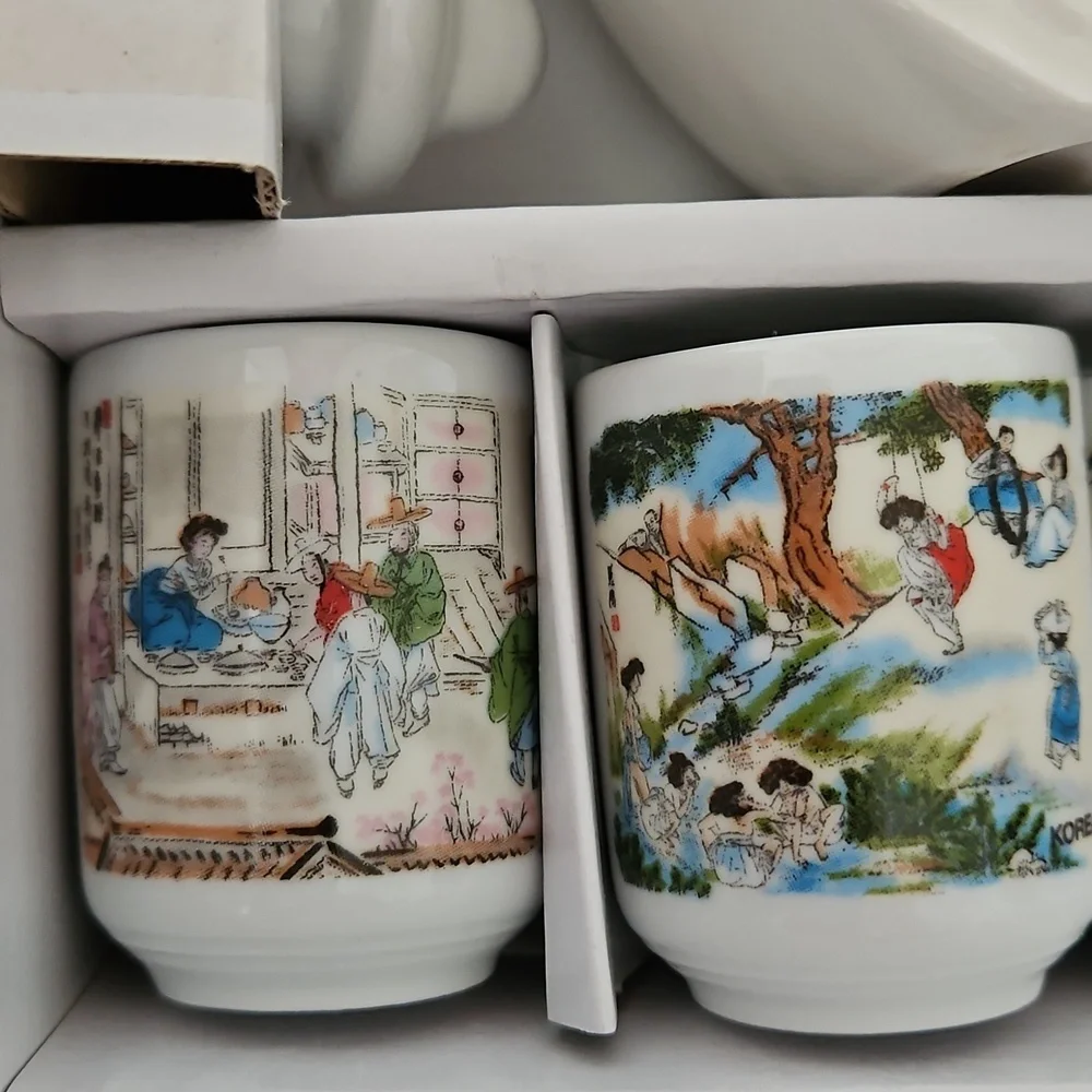 NWT Vintage Korean Sake Teapot & Cups Set